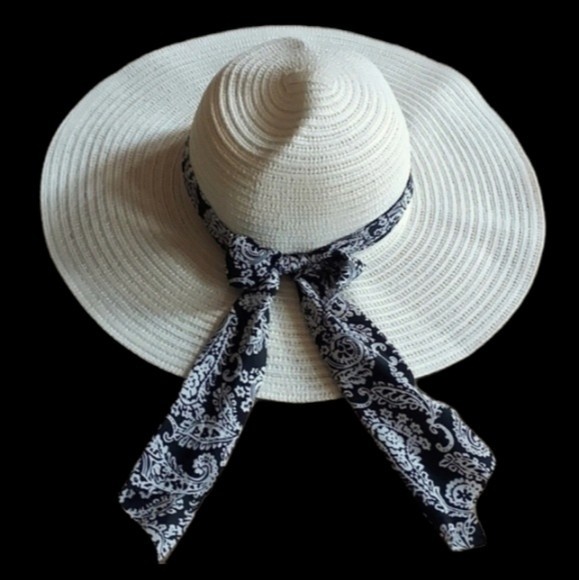 ☀️NWOT☀️ Loft Outlet Wide Brim Straw Hat - Picture 1 of 6